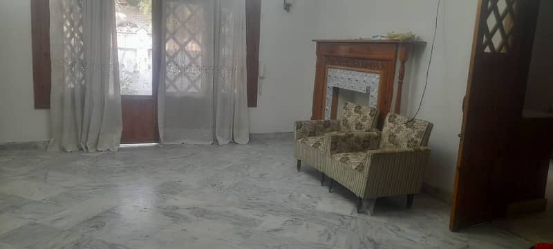 Double Storey House For Sale In Habibullah Colony 0