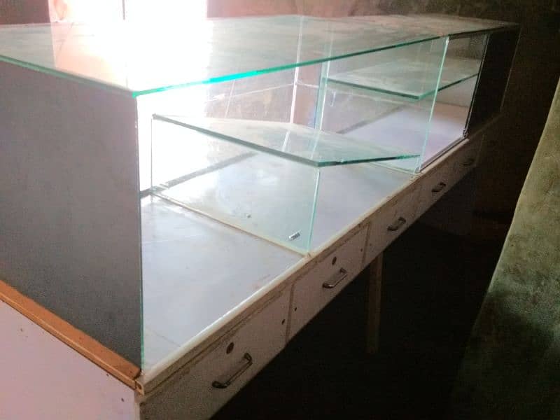 Glass Counter Showcase Mobile Shop and General Store in Good Condition 3