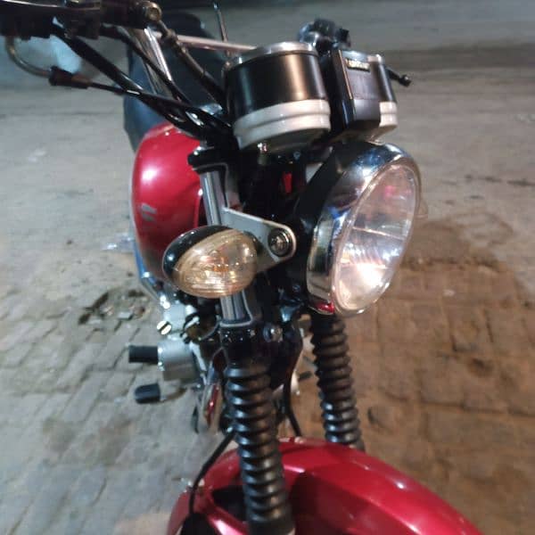 Suzuki Model 150cc 10/10 condition 6