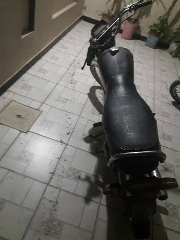 Honda CD 70 2016 Model for urgent sale 1