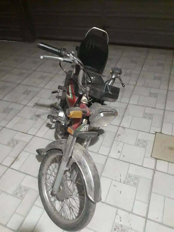 Honda CD 70 2016 Model for urgent sale 3