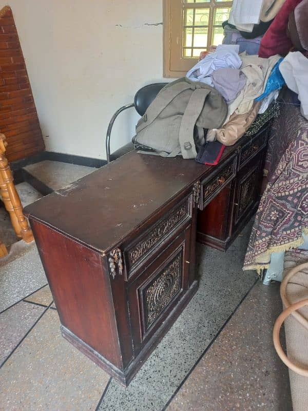 used furniture 3