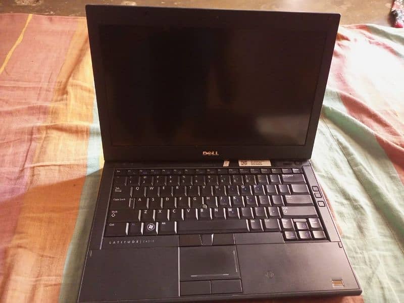 Dell laptop core i5 10/9 2