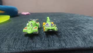 Hotwheels 2 cars used