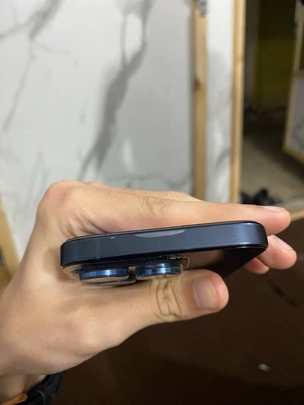 I phone 15 pro blue titanium non pta 1