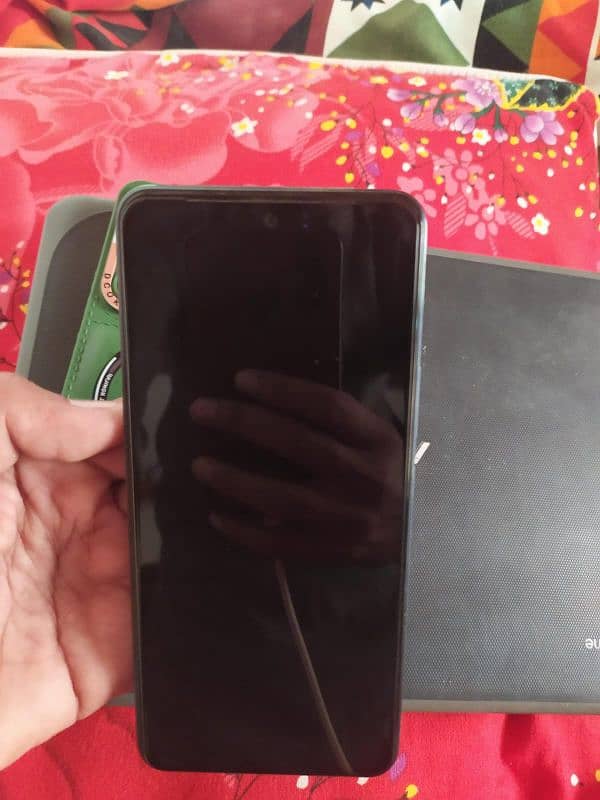 VIVO Y100. . . URGENT SALE BRAND NEW MOBILE 2