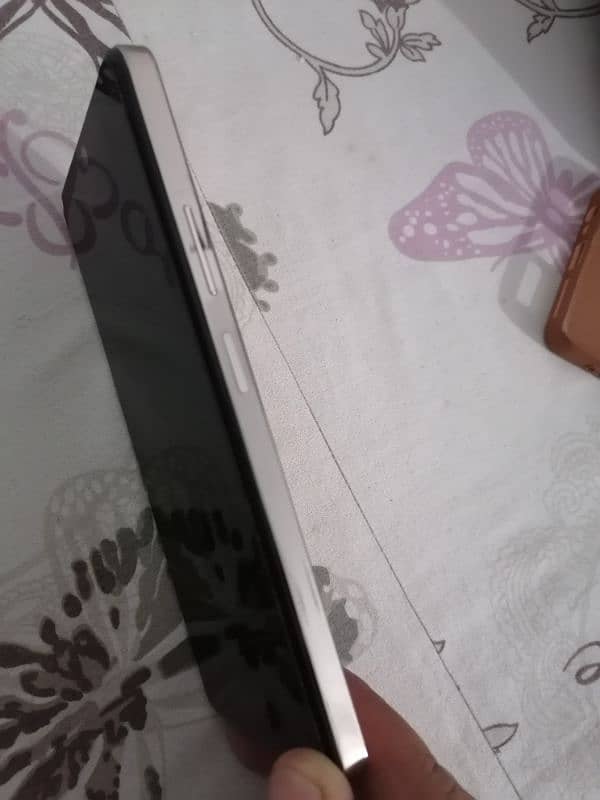 Infinix Note 30 mobile for sale 3