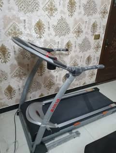 Apollo Air 10 Treadmill 2.25 HP | Track Fit 0