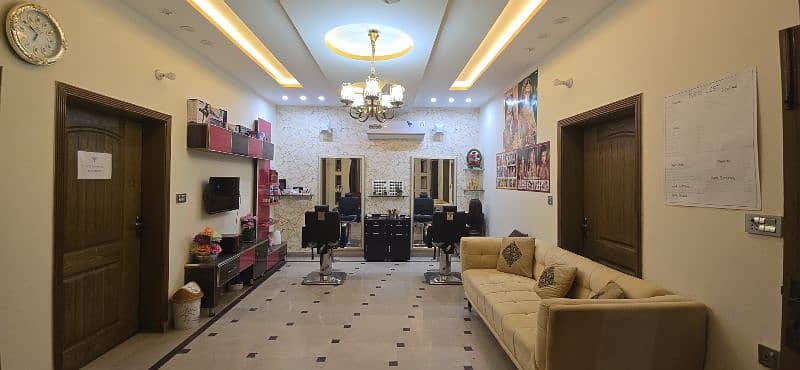 ROYAL BEAUTY SALON AL REHMAN GARDEN PHASE 2 B. BLOCK 4