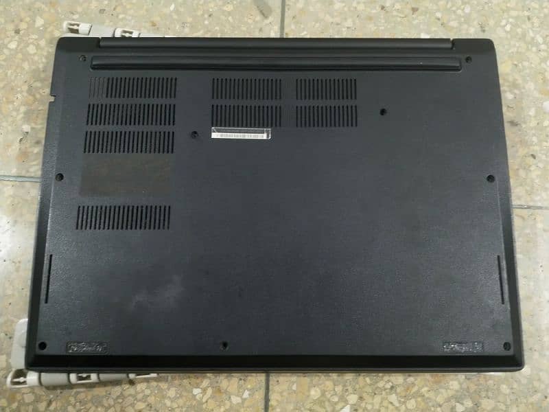 Lenovo Thinkpad E480 10