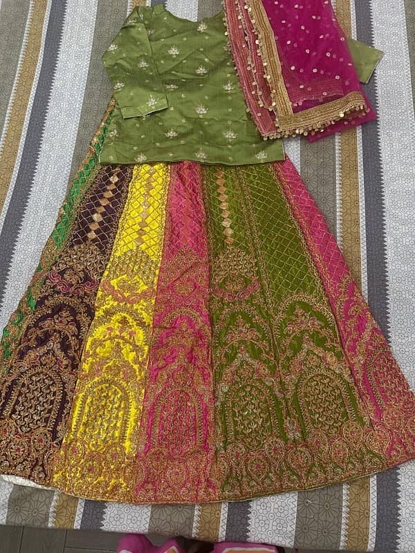 Elegant wedding attire - Lehnga,shirt & duppata Set For sale 4