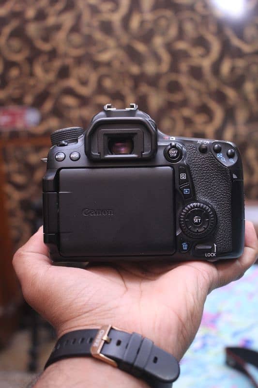 Canon 70d with 18/55mm (Stm) 10/10 Condition 2