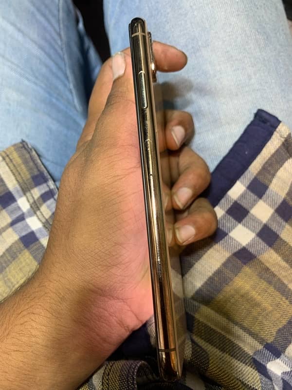 iPhone XS Max 256 gb non pta 4