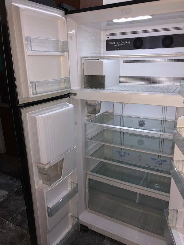 Hitachi imported French door side by side refrigerator 4