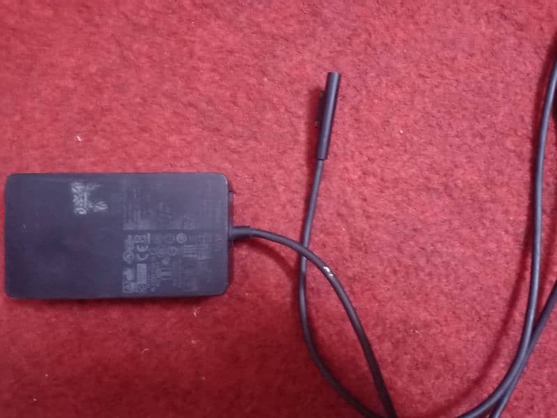 Surface Pro Charger Original (127W) 1