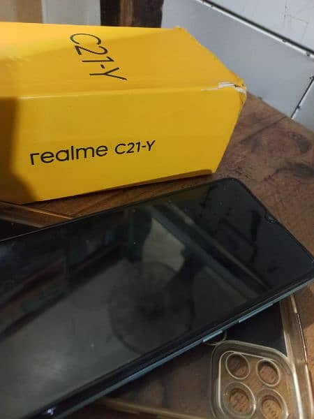 Realme c21y 4/64 complete box 4