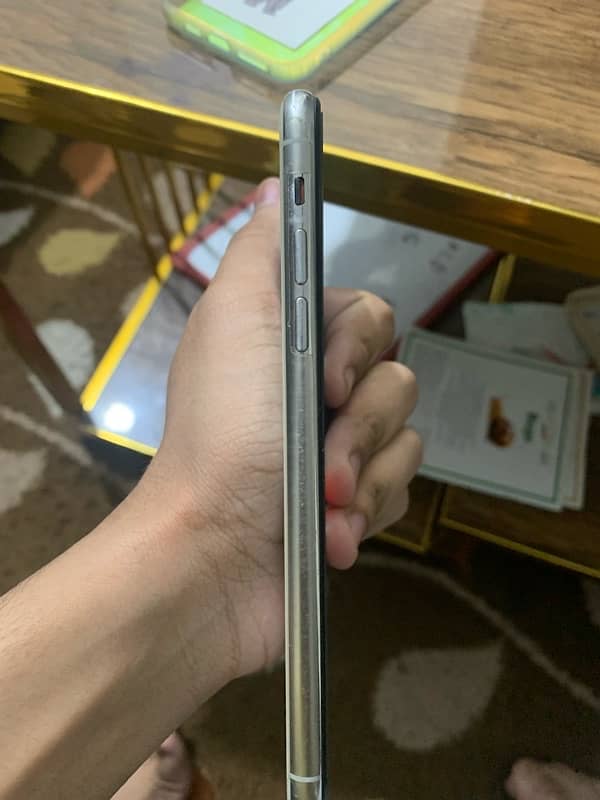 Iphone 11 pro max pta approved 2