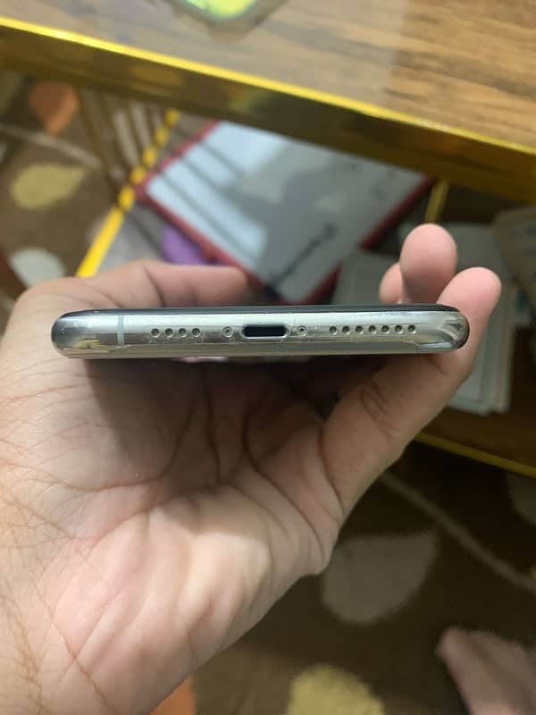 Iphone 11 pro max pta approved 5