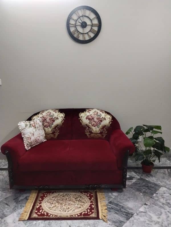 2 seater sofa in good condition 0