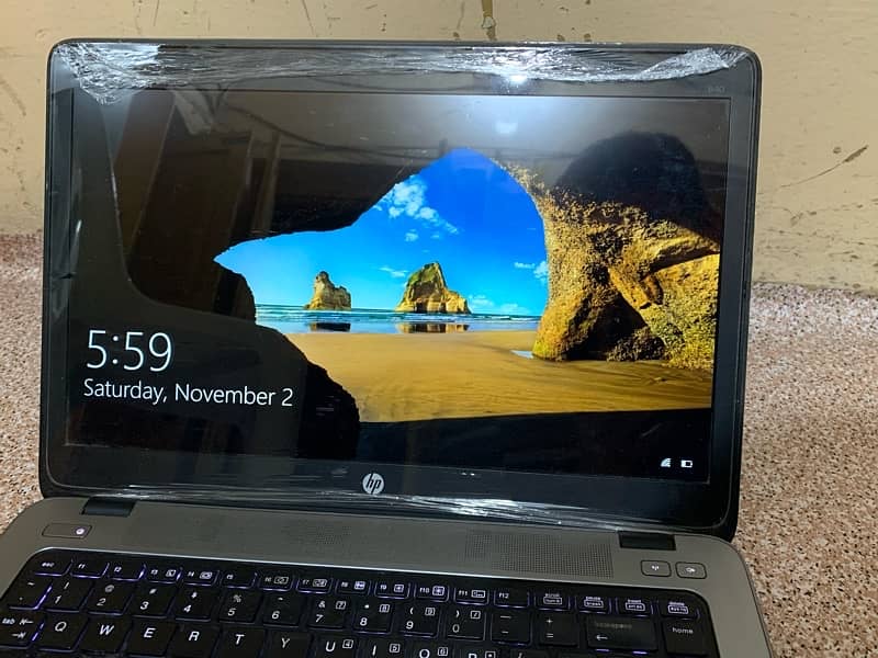 HP Laptop Elitebook 840 g2 core i7 12gb ram 256gb ssd 0