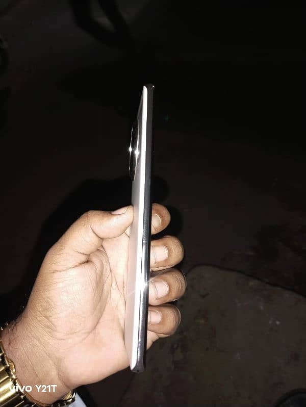 Tecno spark 20 pro plus 3