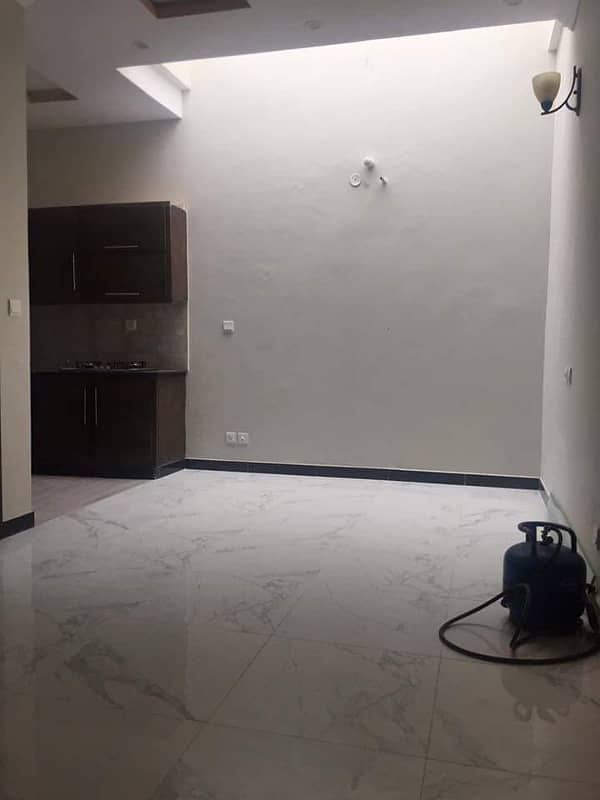 Tiles Floor Very Spacious Portion Available For Rent in Gulraiz 3