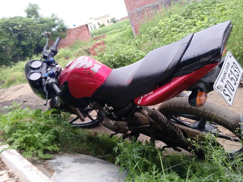 Yamaha YBR 125 Blue colour in very good condition 1