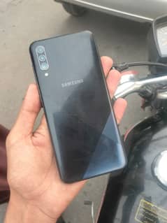 Samsung A30s