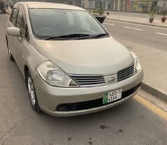 Nissan Tiida Latio 2012