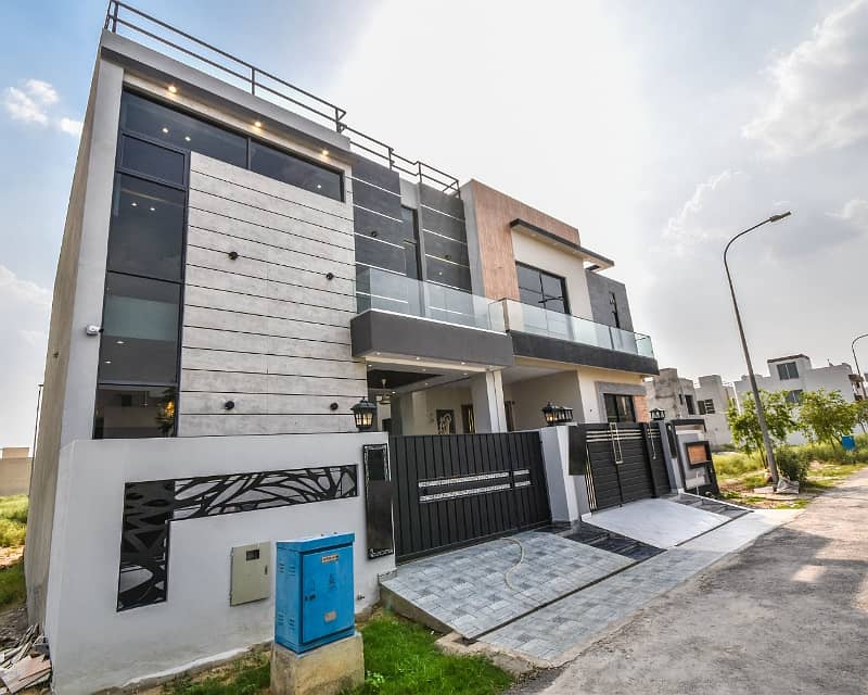 5 Marla Ultra Modern Design House For Sale In DHA Lahore 0