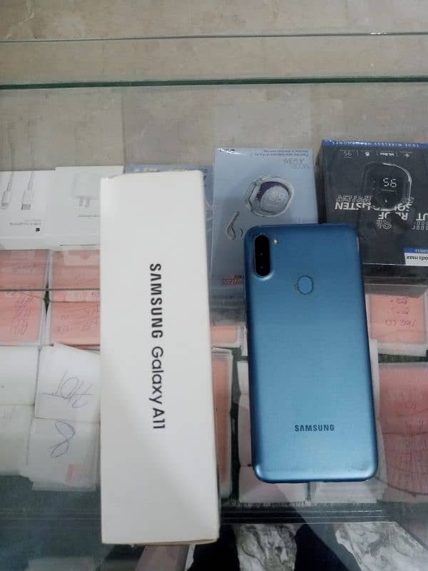 Samsung A11 2/32 with box 5