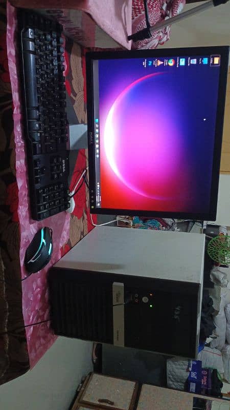 "Urgent Computer Sale! Behtareen Condition. 1