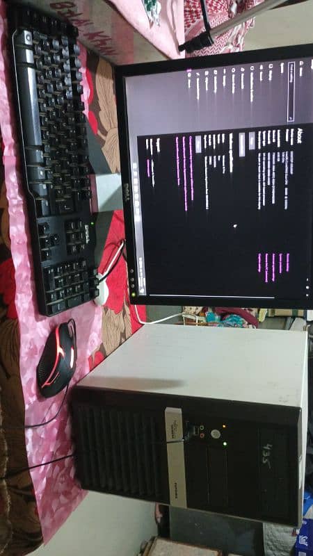 "Urgent Computer Sale! Behtareen Condition. 10