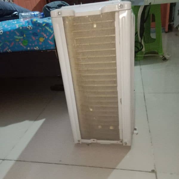 1 ton Haier inverter 12