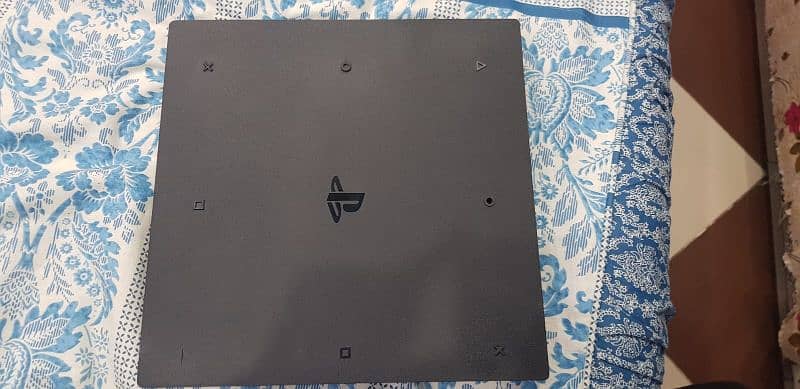 Ps4 pro 1 TB 3