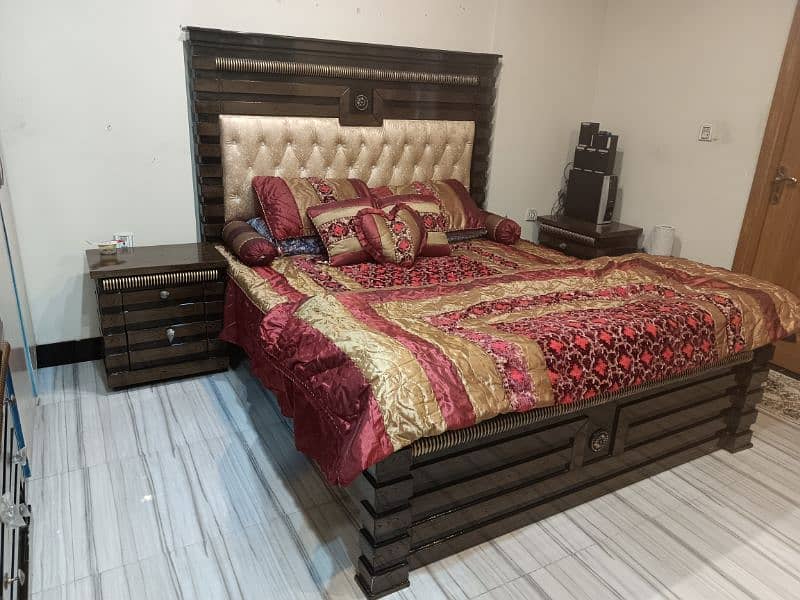 wooden king size bed 6