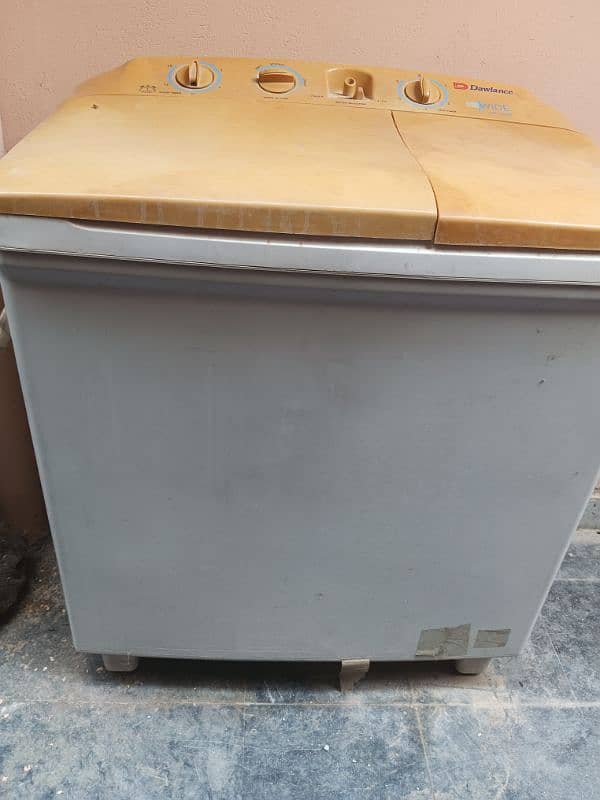 Dawlance washing machine with dryer 1