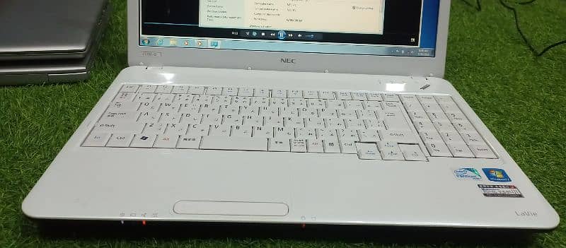 NEC LAPTOP 3