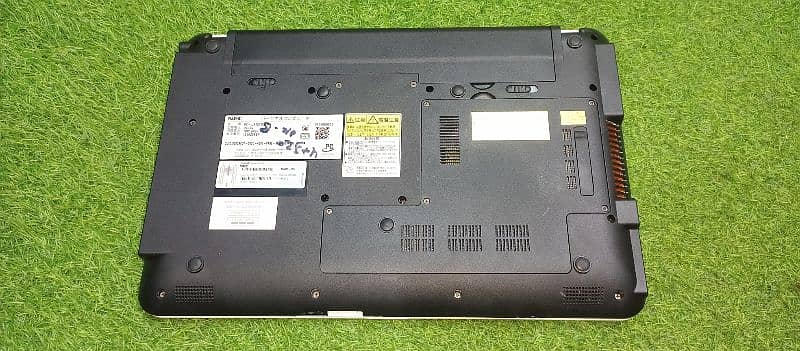 NEC LAPTOP 5