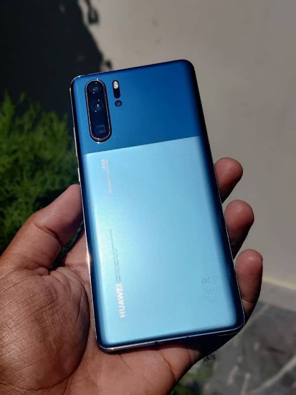 HUAWEI P30 pro with [box]&[chrger] 8/128 1