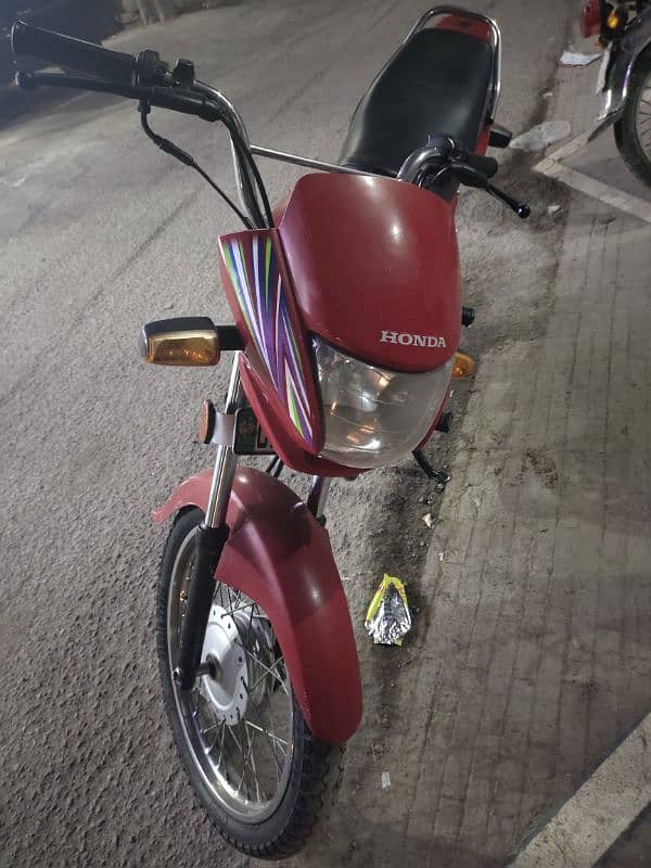 Honda pridor CD 100 All genuine. 6