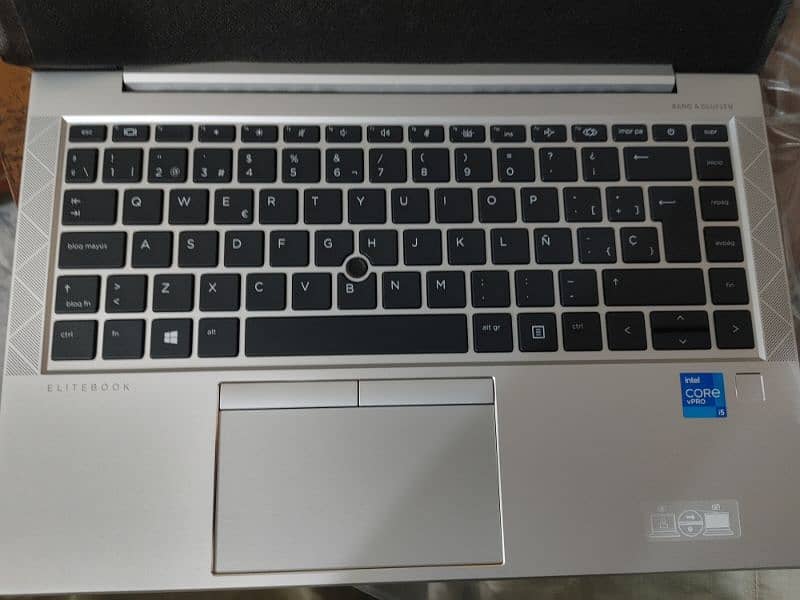 HP elitebook 840 G8 i5 11gen 5