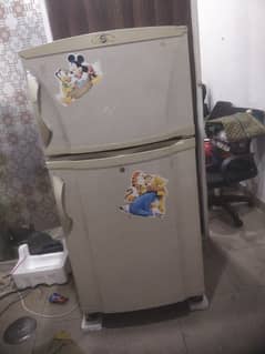 pel fridge 100% working home used original gas no repair