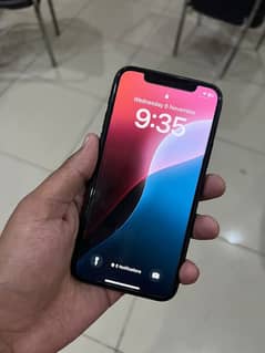 iPhone 11 Pro with Box 0