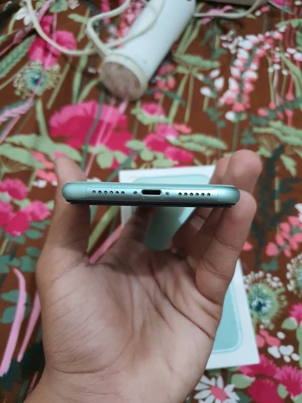 iPhone 11 128gb pta approved *read add* 2