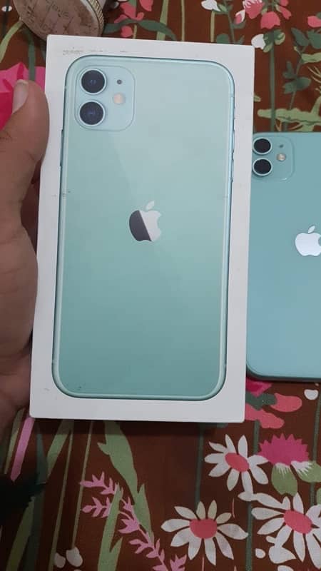 iPhone 11 128gb pta approved *read add* 4