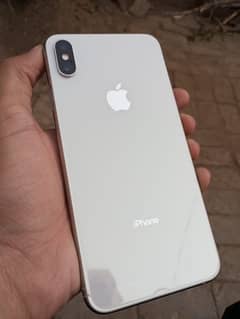 I phone Xs MAX 0