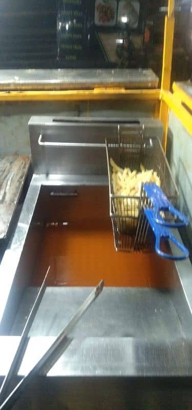 Zingar & Fast Food Cart With Fried Equipments 5