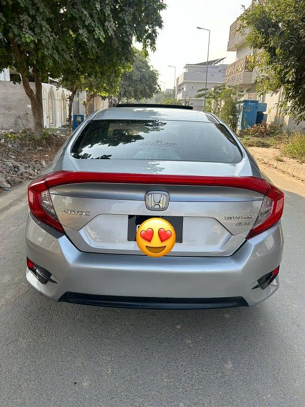 Honda Civic Oriel 2017 7