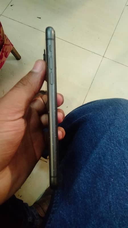 IPhone 11 jv 128 GB 3